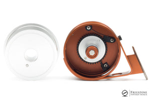 Ari 't Hart - Rainbow Fly Reel - Philipsbraun/Silver