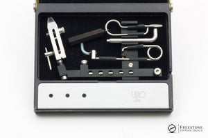 Ari 't Hart - Travel Vise Kit