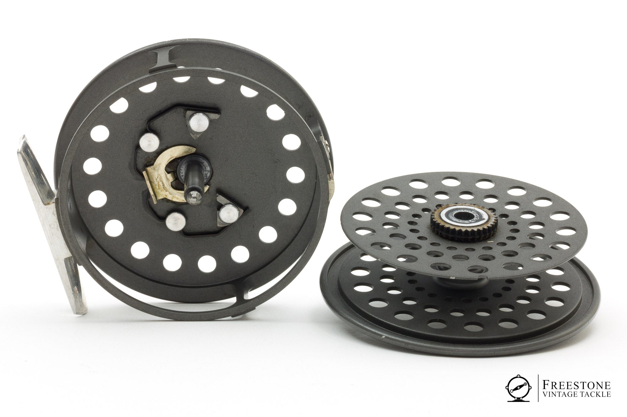Hardy - JLH #7 Fly Reel w/ Spare Spool - Freestone Vintage