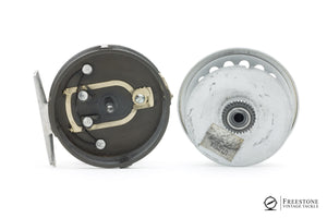 Hardy / SA - System 5 Fly Reel & 2 Spare Spools