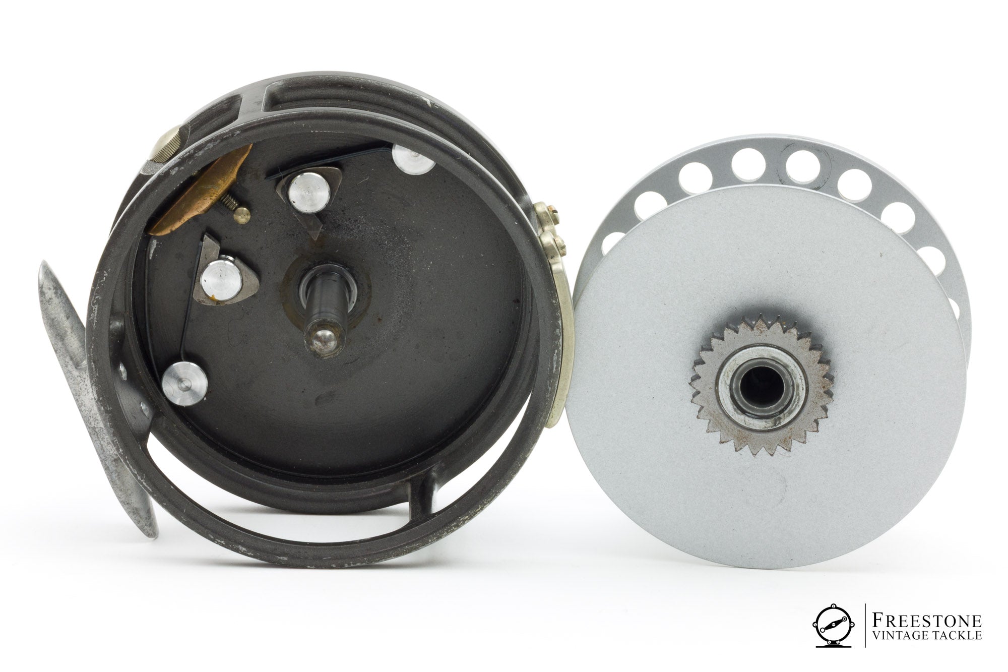 Hardy - Zenith Fly Reel w/ Spare Spool - Freestone Vintage Tackle