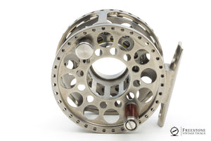 Megoff Engineering - VR Series 23 Titanium Fly Reel