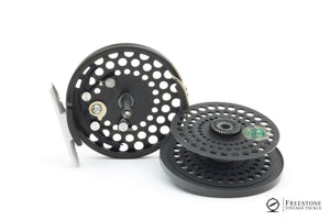 Orvis - CFO IV Fly Reel w/ Spare Spool - Screwback