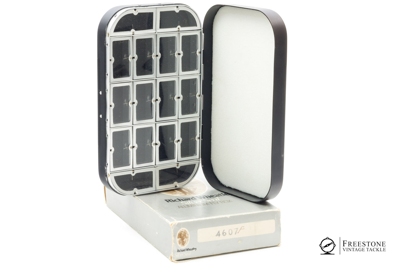 Richard Wheatley - 16 Compartment Fly Box (Model 4607F)