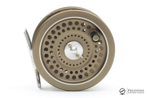 Sage / Hardy - Model 504L Fly Reel w/ 2 Spare Spools