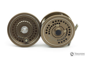 Sage/Hardy - Model 505L Fly Reel w/ Spare Spool