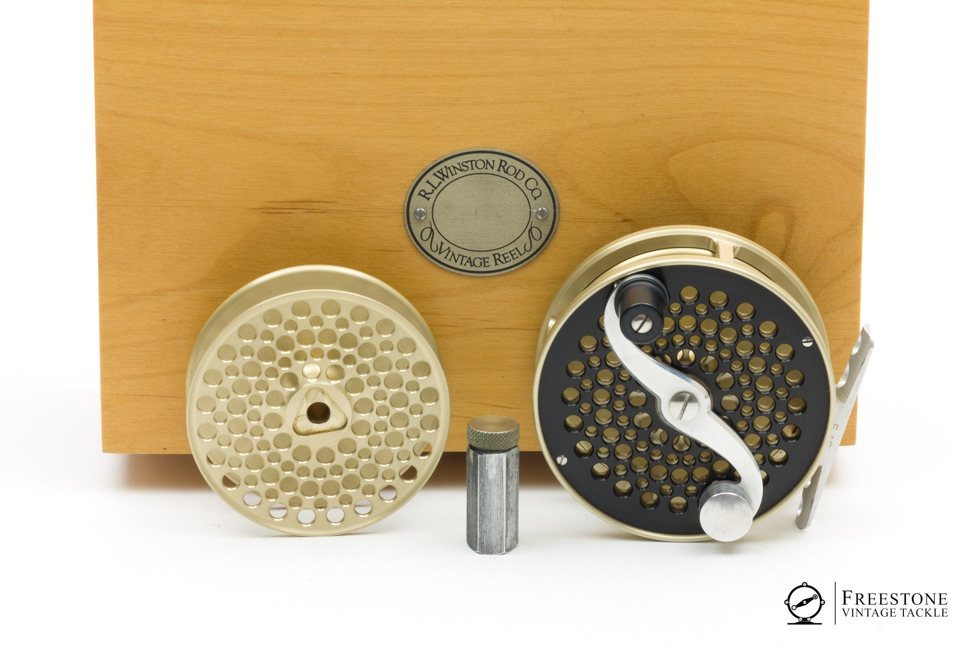 antique fly reels for sale Winston, R.L. - Vintage Reel - 5/6 Fly Tippet Line New Depth Raider HOBIE RAM ROD 2000 Color:Purple Parrot
