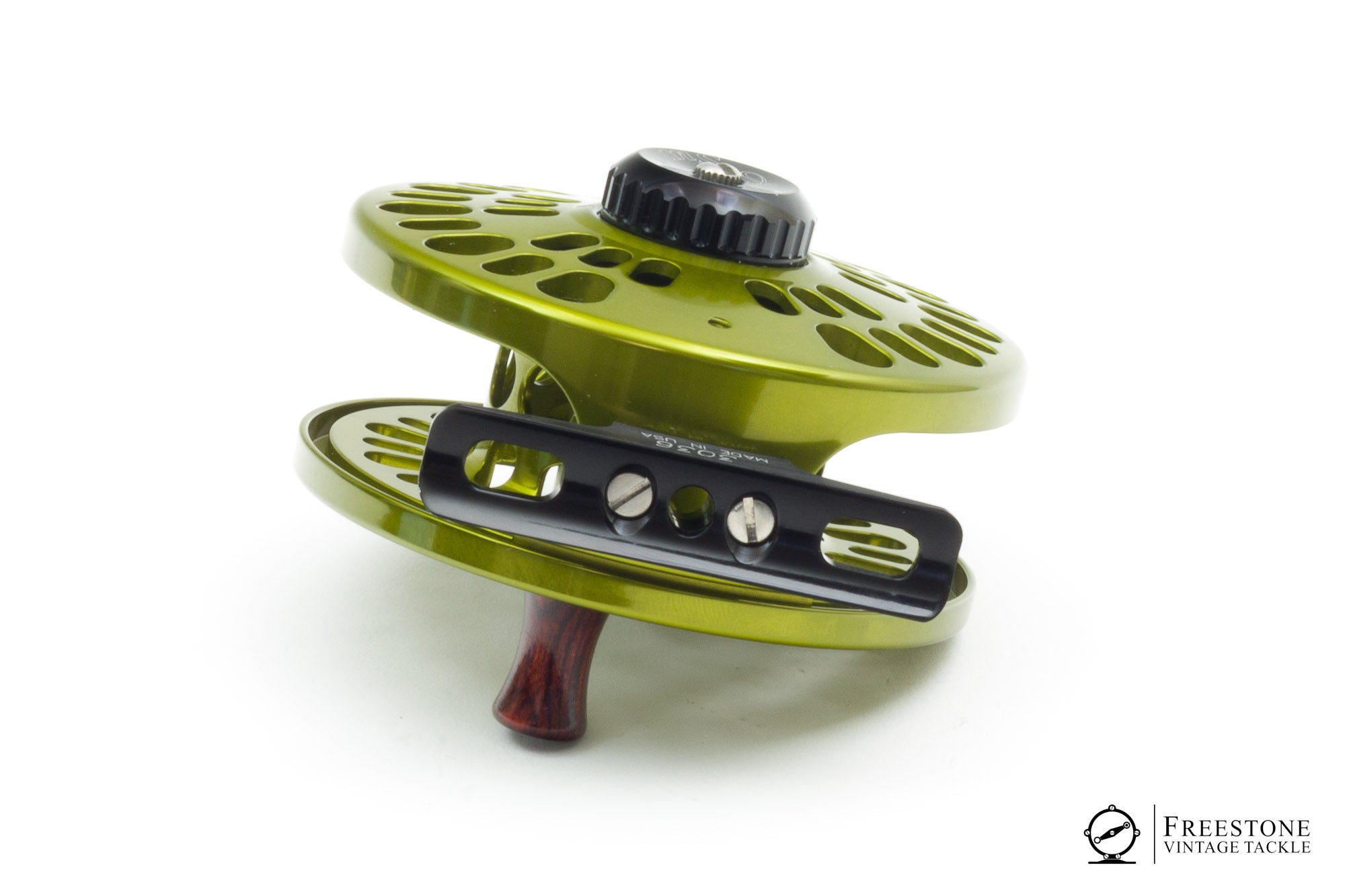abel super 4 fly reel arbor spool engineered to reduce line memory and increase retrieval rate Abel Vaya 4/5 Black Fly