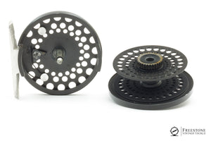 Orvis - CFO II Fly Reel - Screwback