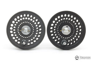 Orvis - CFO III Fly Reel w/ 2 Spare Spools - Screwback