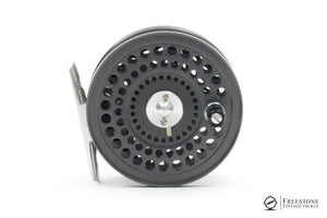 Orvis - CFO III Fly Reel w/ Spare Spool - Screwback